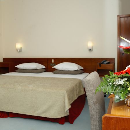 Cheerfulway Bravamar Hotel Ribeira Brava Extérieur photo