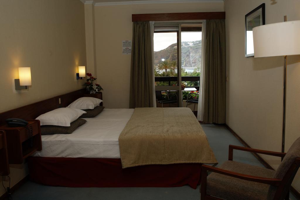 Cheerfulway Bravamar Hotel Ribeira Brava Extérieur photo